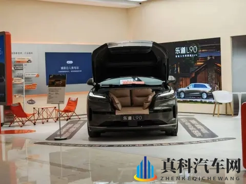 销量、产能、竞品、舆情,理想汽车陷入“四面楚歌”-2