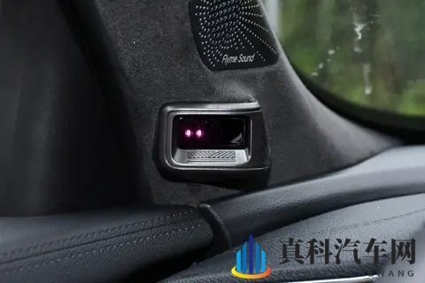 85万辆的底气！星越L五大豪华+金秋福利，燃油SUV闭眼选不踩坑​-3