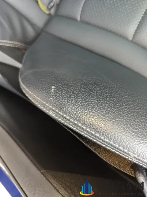 12万拿下蓝色奔驰C260L，圆你奔驰梦！-3