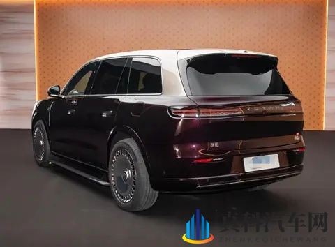 华为智选车再添猛将！全新SUV搭载鸿蒙40，续航超1200公里-3