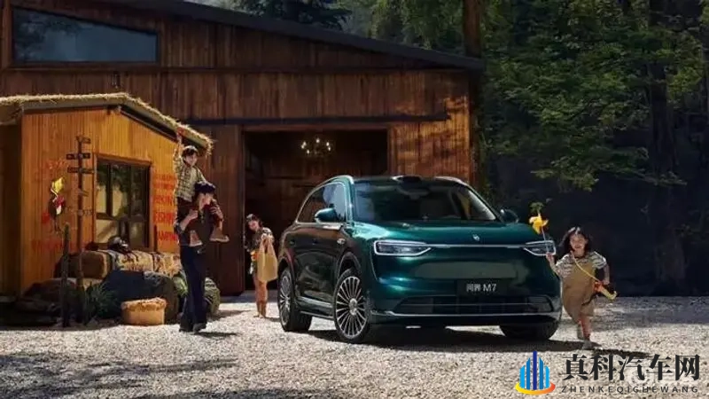 何以成为“幸福旗舰”?全新问界M7车主真实口碑大公开-1