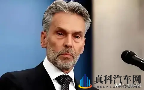 记者质问荷兰首相：你认为荷兰这做法蠢不蠢？他的回应绝了-3