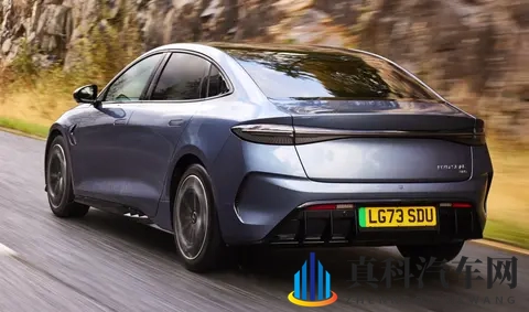 比亚迪前三季度累计销量326万辆-1