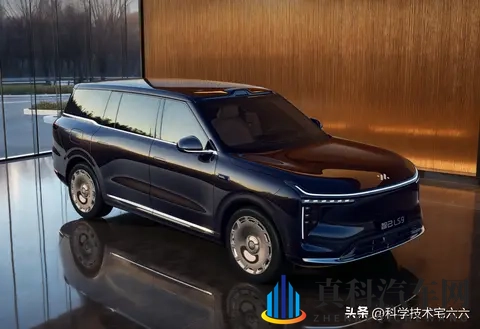 3469万起步！智己LS9开启预售，要和问界M8打擂台？-3