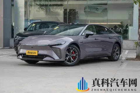 星纪元 ES 2025 款纯电版:城区辅助驾驶神器,家用选它不后悔-3