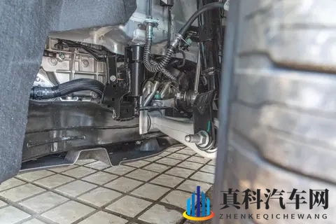 解读星纪元ES增程版Pro高速辅助驾驶版：1698万的价值标杆-2