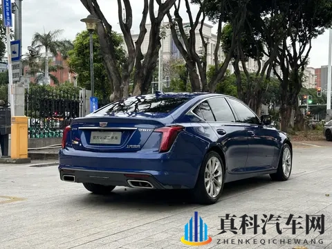 蓝色战衣,驾驭激情!21年凯迪拉克CT5,13万入手正当时-1