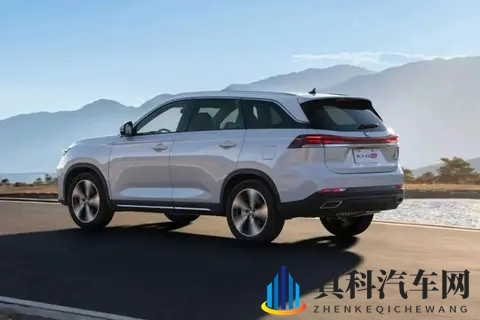 低价七座车盘点，价格不高，配置全面 过年回家全家都有座-1