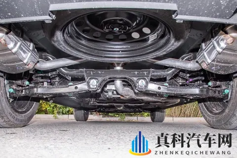 适合家用的7座SUV，空间大，配置高，关键价格还不贵！-3