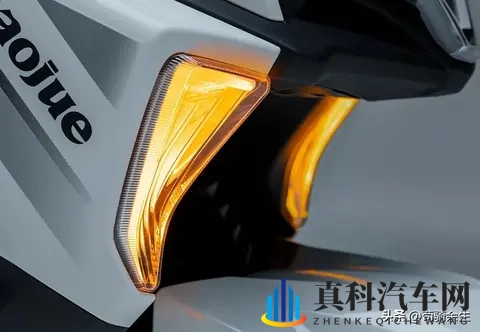 不是合资买不起，是ADX125太懂代步！直降1600，缺点摩友吵翻？-1