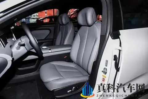 纯电+增程双动力，长安启源A06预售1199万起，这台新车能火？-3