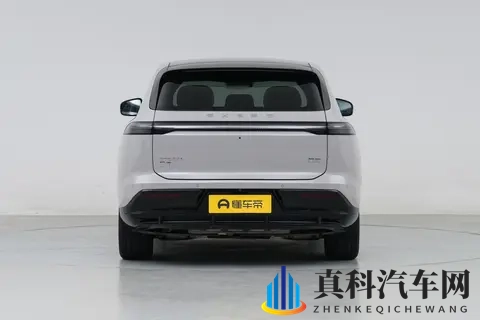 11月买车怎么选?这款SUV从价格到配置,每一项都说到了心坎里-1