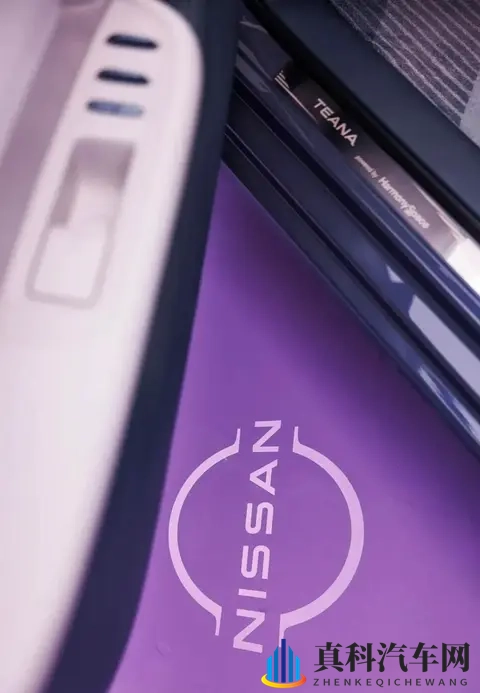 东风日产天籁鸿蒙:沙发厂拥抱智能,能行吗?-2