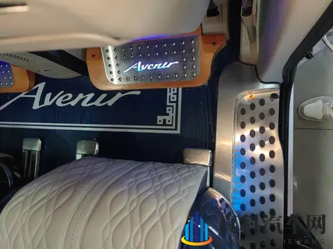 人与性动交zzzzBBBB：未来出行新风向，智能汽车引领潮流-3