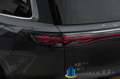 颜值、配置和性能都给你，不到18万能买，就问你还要啥？-1