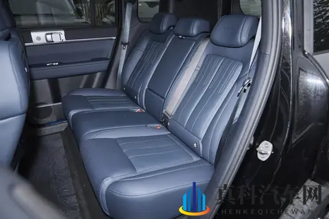 方盒子SUV，续航超1300km，家用选它，全家人都满意了-1