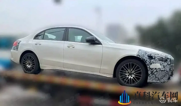 色综合综合色：汽车色彩新潮流：个性化搭配引领时尚风潮-1