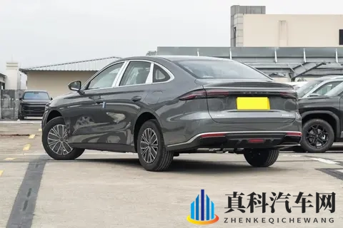 买插混的车友可以下手了，吉利新车限时688万起，带400V快充！-1