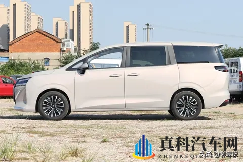 2025 年真七座 SUV 标杆?五菱星光 730:第三排能躺、能装露营装备-2