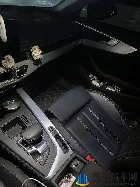 张柏芝用嘴让陈冠希高潮:张柏芝激吻陈冠希,激情四溢引发高潮-1