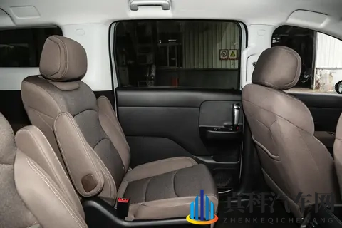 一车三动力，好开又好坐的星光730才是“真”全能舒享大7座-1