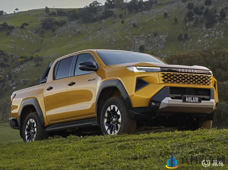 丰田全新Hilux正式发布:燃油_纯电双动力-1