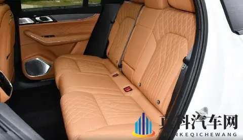 领克09探索版上市,搭载FYRA四驱+NAPPA座椅,性能与舒适兼备!-1