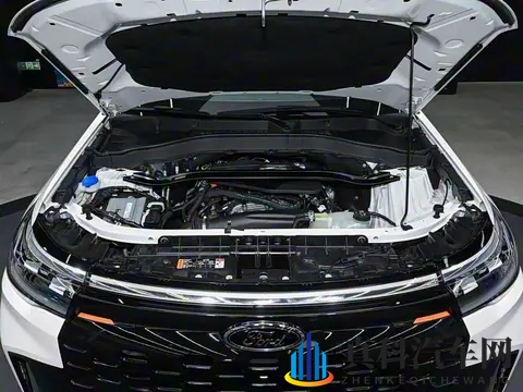 售3698万元_5座_23T动力，长安福特探险者昆仑穿越版上市-2