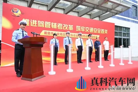 科目三安全员换血！公交司机接任新岗，破解驾考腐败+通过率逆袭-1