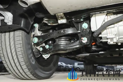 方程豹钛7:解决家庭出行痛点,实用性才是硬道理-3