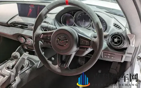 马自达Spirit Racing MX-5 12R供不应求，限量200辆，但订单超9500张-3