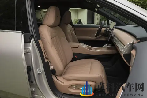 蔚来乐道L60把家用车概念落到实处，续航、空间、能耗表现出色！-3