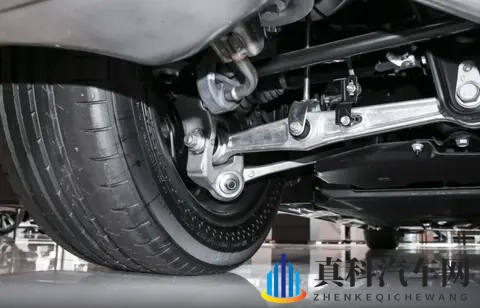 定位大型车，雷克萨斯LS配置分析，四款车型如何选？-1