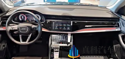 2026款奥迪Q8 S-line登场:这是豪华SUV最后的倔强还是绝唱?-1