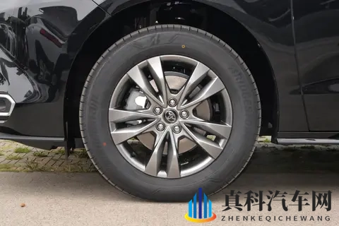 丰田赛那:三款四驱车型,豪华版、尊贵版、臻享版哪款最值得选?-3