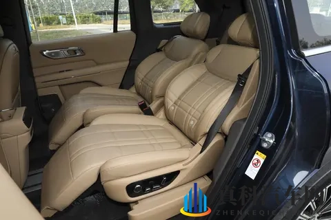 深蓝S09和蓝山,家用六座SUV该怎么选?谁更适合你?-1