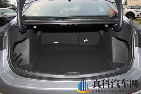 15 万内合资 B 级车有 254 马力?蒙迪欧实测够劲吗-2