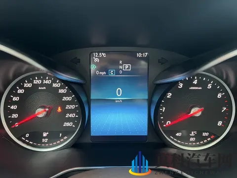 19万拿下昆明一手黑武士,20款奔驰GLC260L,家用代步好选择-3