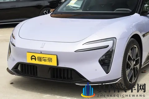 阿维塔06：高颜值，华为乾崑ADS +鸿蒙座舱，年轻人心中的豪华轿车-3