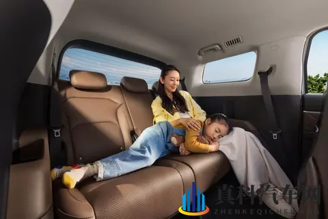 738 万起!星光 730:10 万级家用 MPV,全家满意的全能之选-1