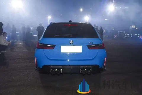 配30T双涡轮增压发动机,带自动泊车入位,宝马M3旅行版上新26款-3