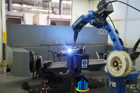 直击EICMA|QJMOTOR 品牌发展史上的高光时刻,这设计太过惊艳-2