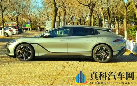 买不起仰望U7,买一辆腾势Z9GT也不错!-1