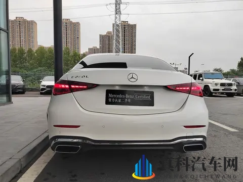 19万多，23年底准新奔驰C级，一手车代步优选？-1