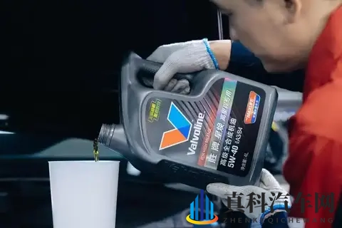 1年只行驶2000公里,可以2年换一次机油吗?修理工告诉你答案-2