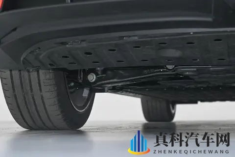 解读深蓝L06，预售价1399万元起，驾控与智能兼备的纯电新选择！-1