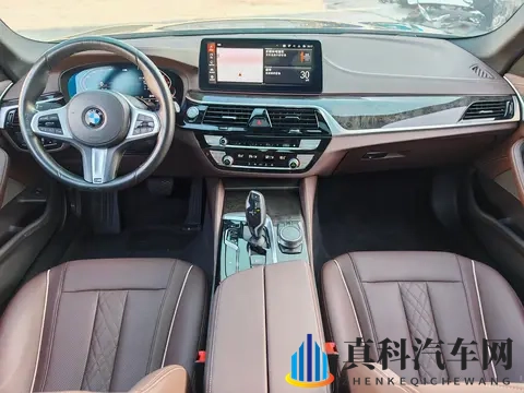 娇小大战黑人迪克:都市SUV对决,灵巧与气魄如何选-2