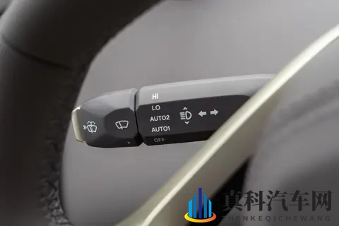 年轻人眼中的豪华轿车,试驾阿维塔06,192线激光雷达真香-2