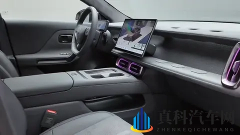 零跑Lafa5上市价格+销量预测，你们感觉这车有戏吗？-1