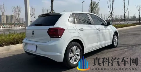 大众Polo近18年内饰变迁，从“塑料盒子”到科技座舱却传停产？-3